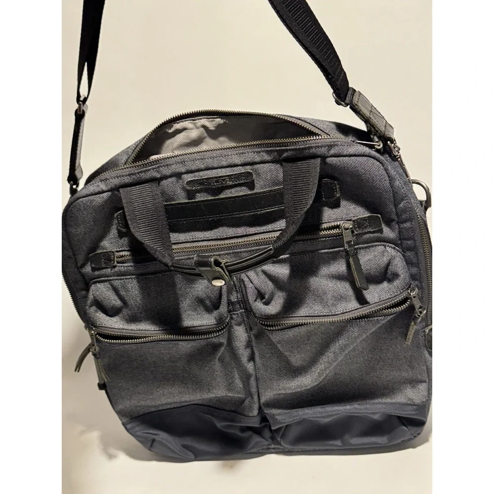 Tumi Dalston Ashwin Tote, Gray Color, Good Condition, Messenger Model 61008MGR